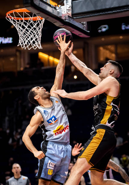 杯正赛中展 杯正赛中展