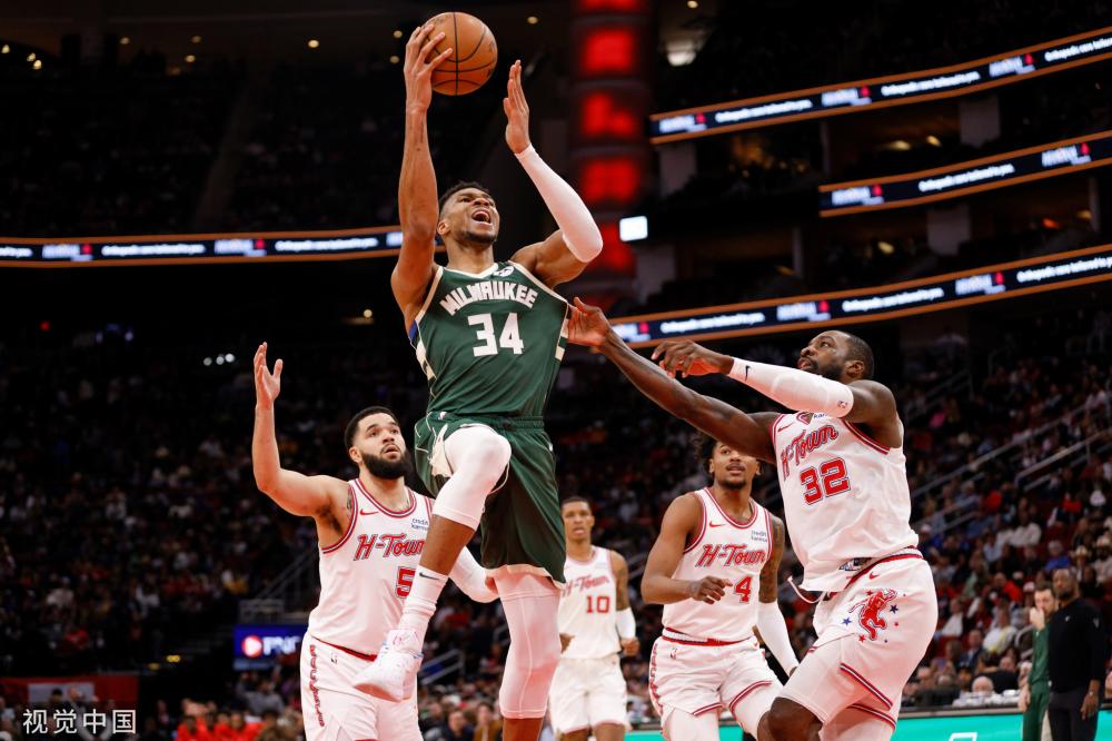 球迷们对每 球迷们对每