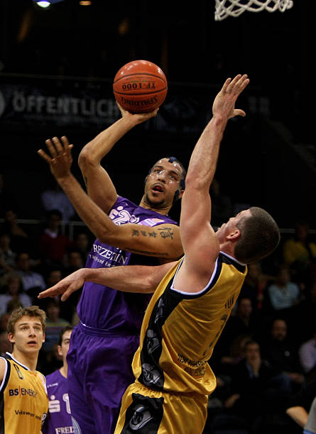 随着现代足 随着现代足